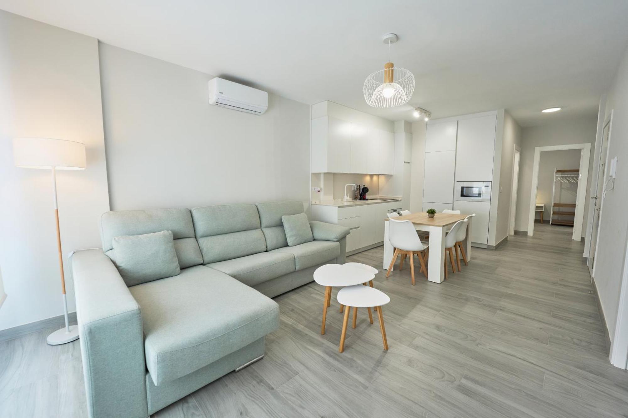 Paseo Maritimo - Apartamento A Estrenar, A Pie De Playa, Con 2 Banos Алмерия Екстериор снимка